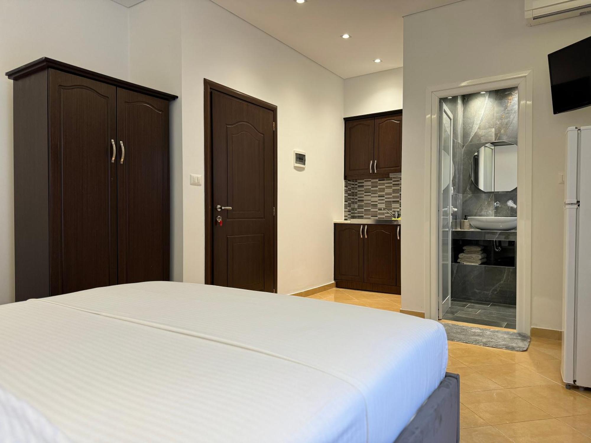 Hotel Almando *